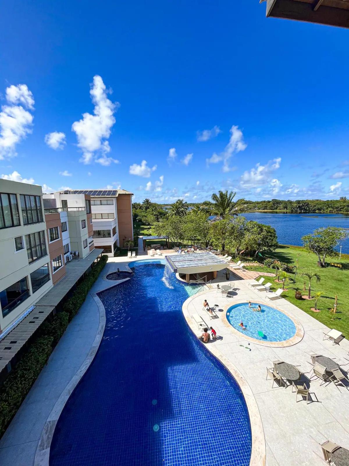 Paraiso Aguas - 2 Quartos Com Ar E Tv Em Todos Os Comodos - Incluso Roupa De Cama E Banho - Filtro De Agua Gelada E Maquina De Lavar Dentro Do - Total Conforto Vc E Sua Familia - Cond A Beira Da Lagoa E Perto Da * Guarajuba