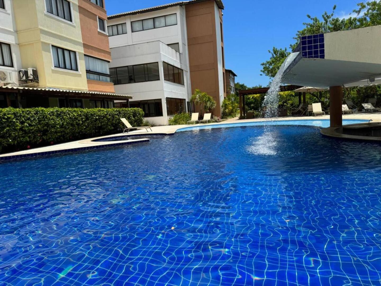 Paraiso Aguas - 2 Quartos Com Ar E Tv Em Todos Os Comodos - Incluso Roupa De Cama E Banho - Filtro De Agua Gelada E Maquina De Lavar Dentro Do - Total Conforto Vc E Sua Familia - Cond A Beira Da Lagoa E Perto Da Guarajuba