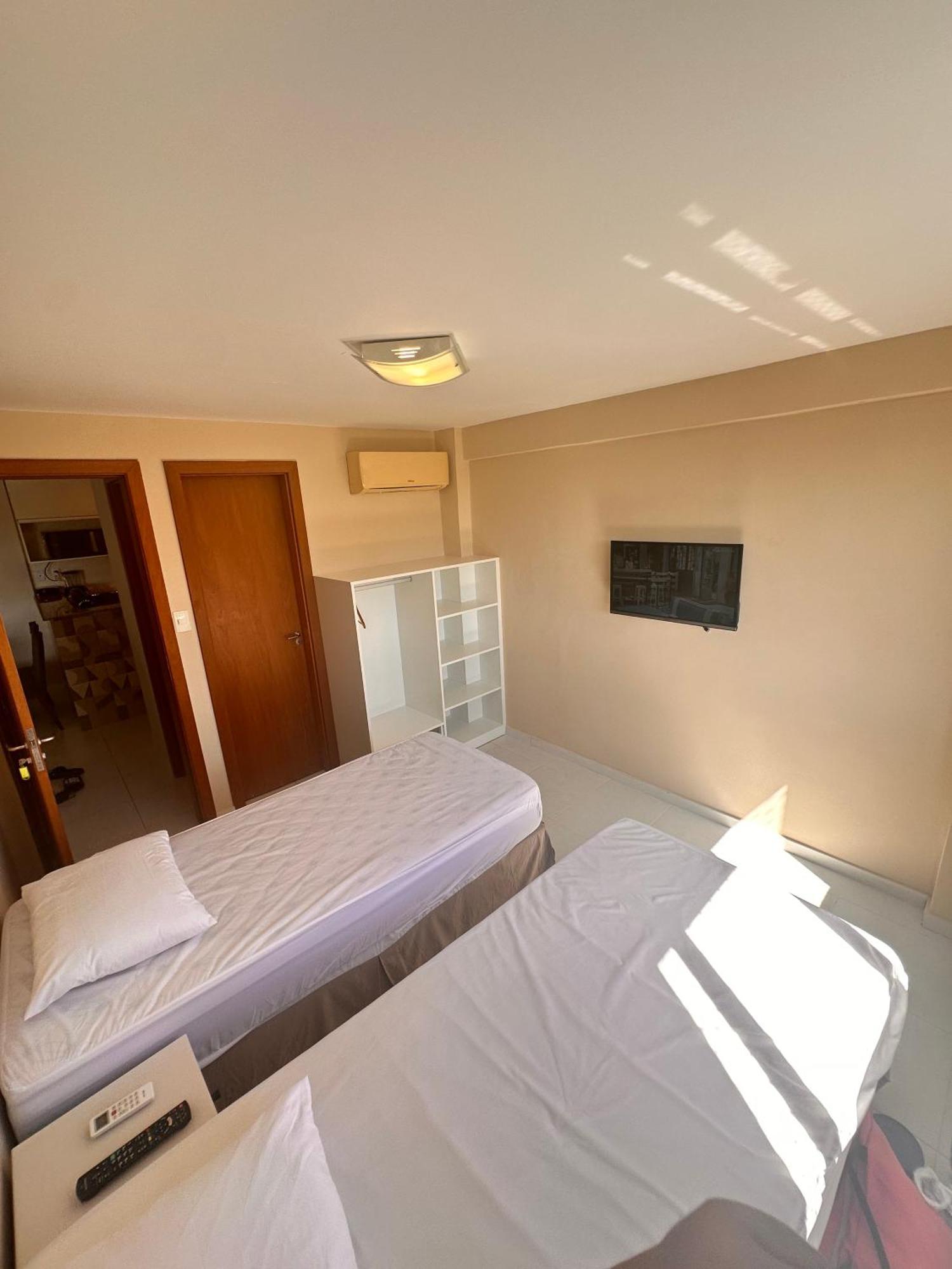 Paraiso Aguas - 2 Quartos Com Ar E Tv Em Todos Os Comodos - Incluso Roupa De Cama E Banho - Filtro De Agua Gelada E Maquina De Lavar Dentro Do - Total Conforto Vc E Sua Familia - Cond A Beira Da Lagoa E Perto Da