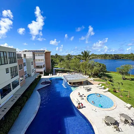 Guarajuba Paraiso Das Aguas - Apt 2 Quartos Com Ar E Tv Em Todos Os Comodos - Incluso Roupa De Cama E Banho - Filtro De Agua Gelada E Maquina De Lavar Dentro Do Apt - Total Conforto Para Vc E Sua Familia - Cond A Beira Da Lagoa E Perto Da Praia Exterior photo